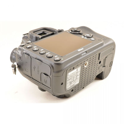 【中古】Nikon D610 フルサイズ 一眼レフ デジタルカメラ デジタルカメラ ニコン