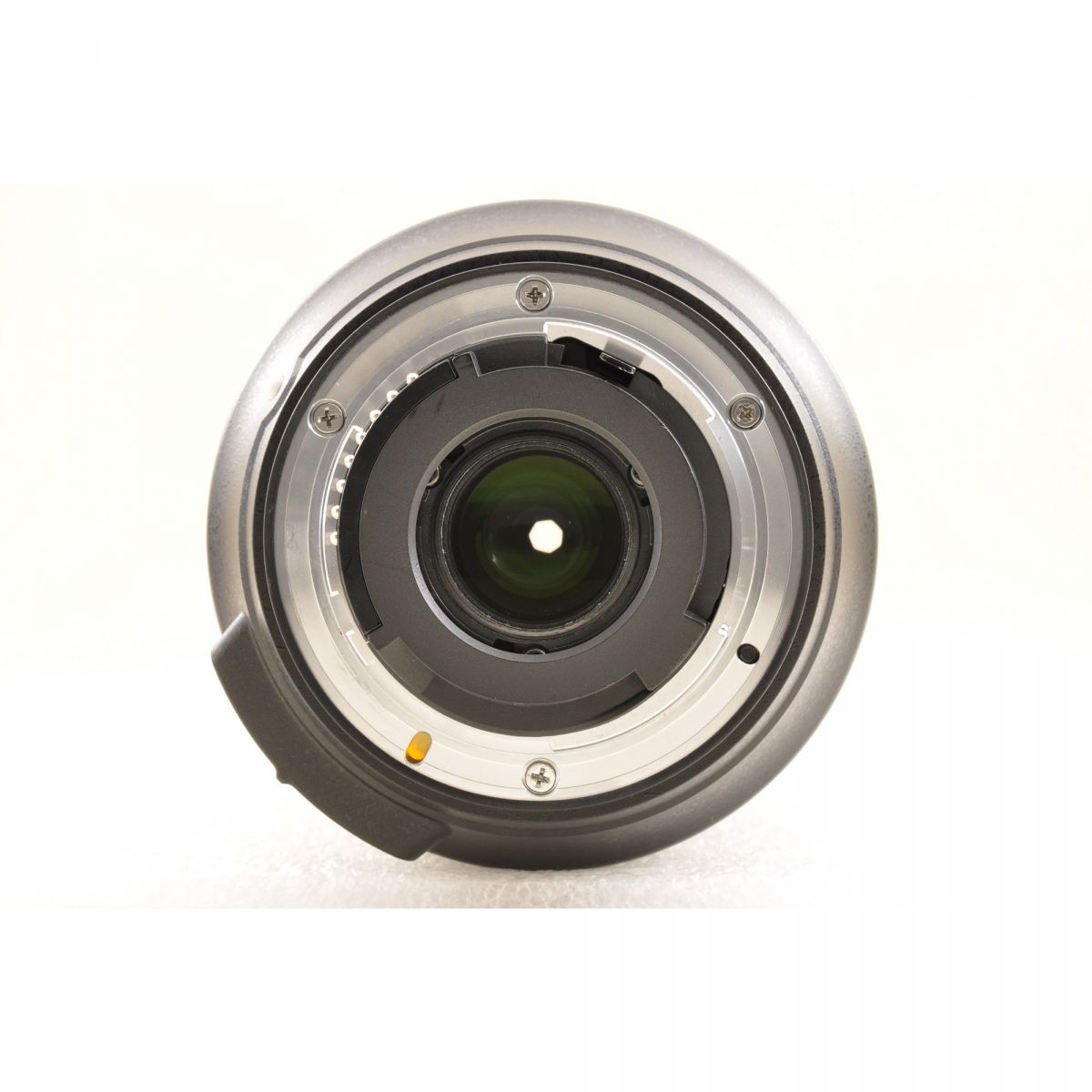 【中古】Nikon D7100 24.1MP デジタルカメラ AF-S DX 18-300mm f/3.5-6.3 G ED VR 一眼レフ ストロボ SB-24 ニコン
