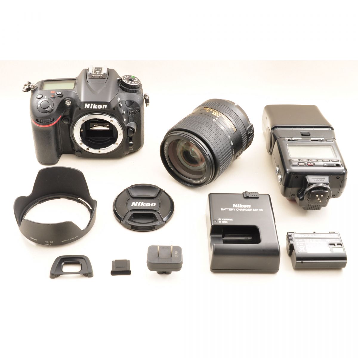 【中古】Nikon D7100 24.1MP デジタルカメラ AF-S DX 18-300mm f/3.5-6.3 G ED VR 一眼レフ ストロボ SB-24 ニコン
