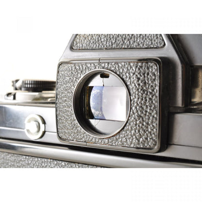 【中古】Nikon F2 Photomic ブラック Black DP-1 35mm 一眼レフ フィルムカメラボディ ニコン , フラッシュ付き
