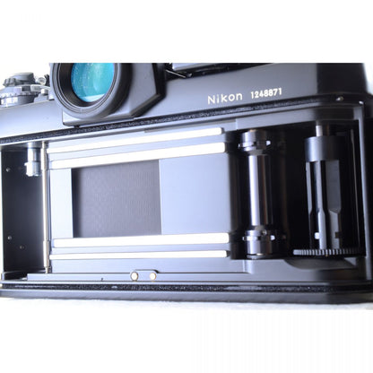 【中古】Nikon F3 HP 35mm 一眼レフ フィルムカメラ Ai Nikkor 50mm f/1.8 MFレンズ