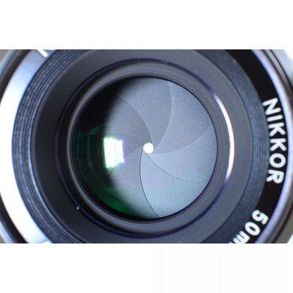 【中古】Nikon F3 HP 35mm 一眼レフ フィルムカメラ Ai Nikkor 50mm f/1.8 MFレンズ