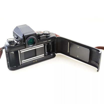 【中古】Nikon F3 HP 35mm 一眼レフ フィルムカメラ Ai Nikkor 50mm f/1.8 MFレンズ