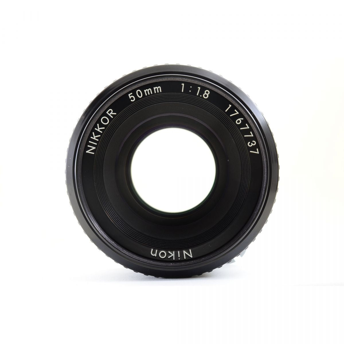 【中古】Nikon F3 HP 35mm 一眼レフ フィルムカメラ Ai Nikkor 50mm f/1.8 MFレンズ