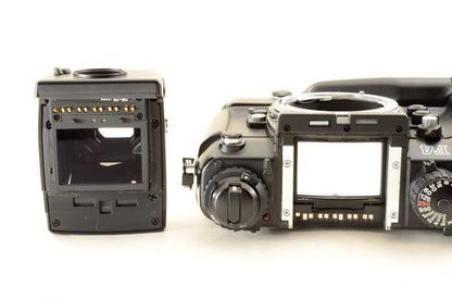 【中古】Nikon F4S MB-21 一眼レフ 35mm フィルムカメラ ニコン
