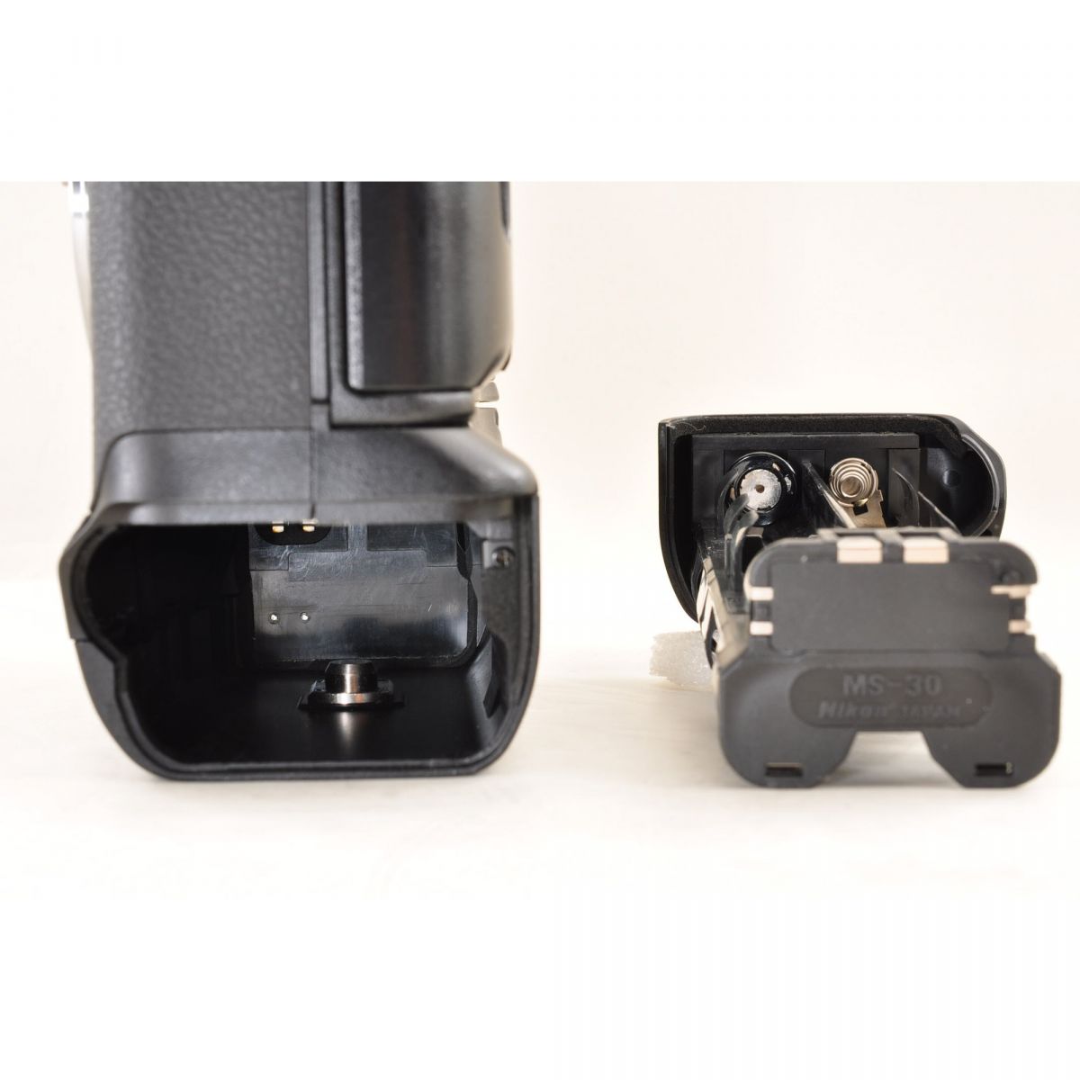 【中古】Nikon F5 DA30ファインダー MF-27 35mm フィルムカメラ ニコン S/N:3007528