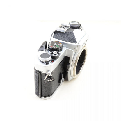 【中古】Nikon FE Silver Ai NIKKOR 50mm f/1.4 レンズ 一眼レフ フィルムカメラ ニコン