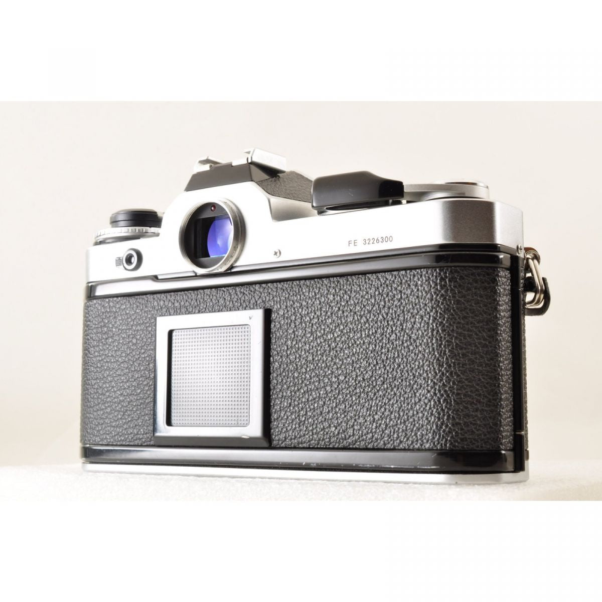 Nikon FE Silver 35mm SLR Film Camera /Ai 35mm f2 MF Lens *Near Mint* #4327